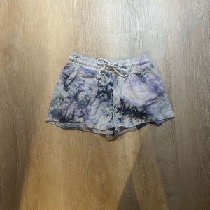 GARAGE - purple tie dye shorts 💜